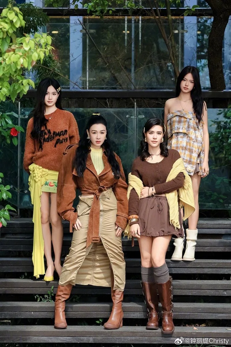 鍾麗緹直播接噩耗！二女兒驚傳出事「將緊急動手術」 她情緒崩潰全被拍